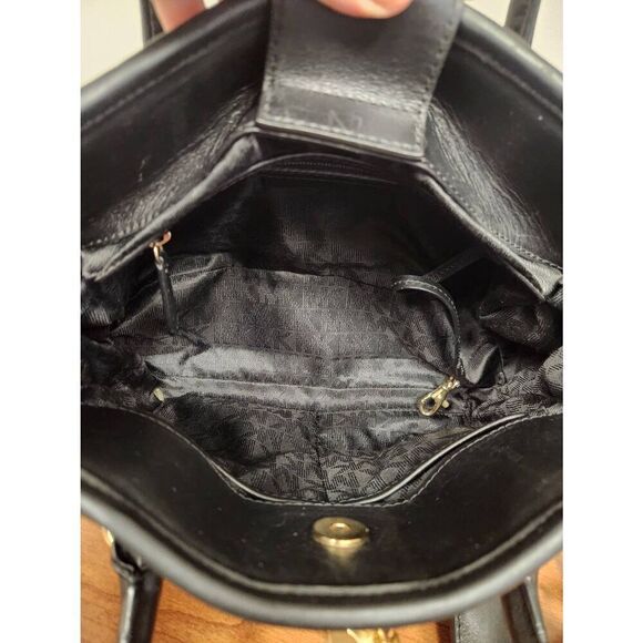 MICHAEL KORS HAMILTON BLACK QUILT LEATHER GOLD LOCK & KEY EW SATCHEL BAG. - Picture 4 of 11